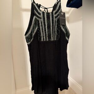 NWT - Lucky Brand Black and Green Embroidered Tank - XS